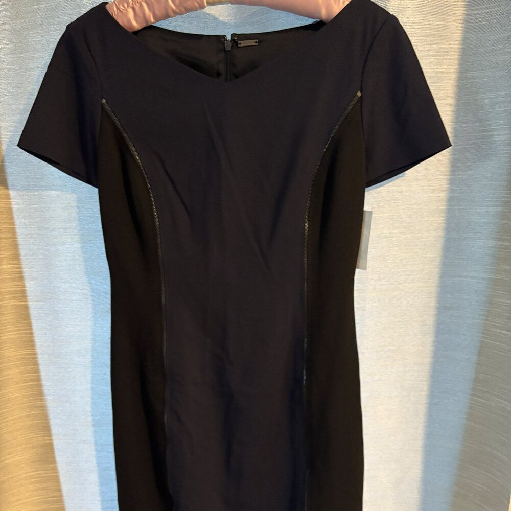 Elie Tahari Black Short Sleeve Sheath Dress with Dual Front Zippers